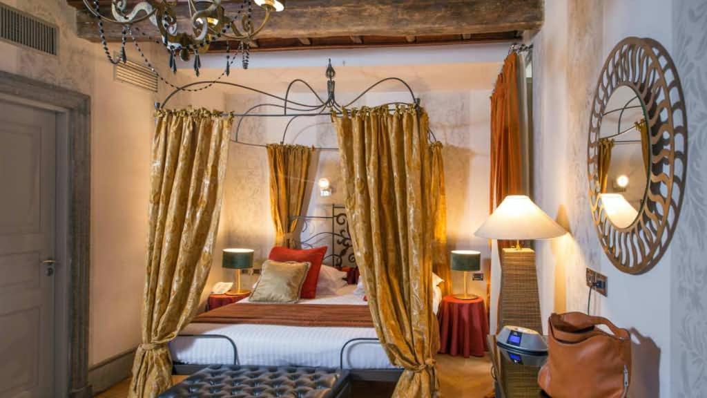 The At The Forum Elegant Collection - The Forum Gasthof *